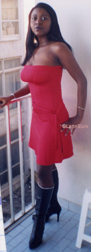 Date this delightful Brazil girl Grazielly from MACAE B7530