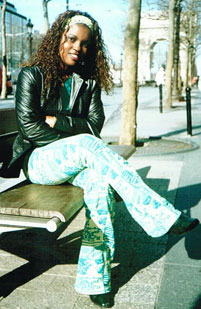 Date this sensual Brazil girl Airmone from SAO PAULO B7560