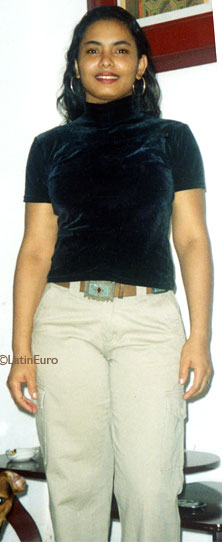 Date this georgeous Brazil girl Rosemeire from RIO DE JANEIRO B7646