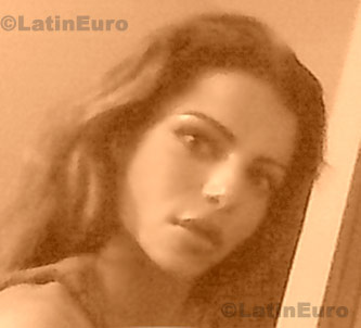 Date this charming Brazil girl Mariana from Belo Horizonte B76