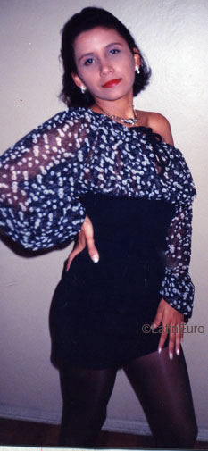 Date this young Brazil girl Elilia from CAXIAS DO SUL B7750