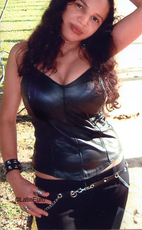 Date this young Brazil girl Kelly from RIO DE JANEIRO B7770