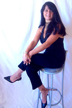 Date this gorgeous Brazil girl Flavia from RECIFE B7873