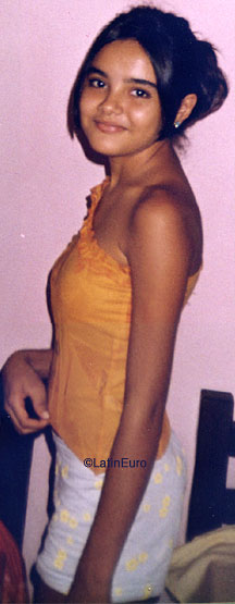Date this cute Brazil girl Fabricia from JARDIM DE PIRANHAS B7893