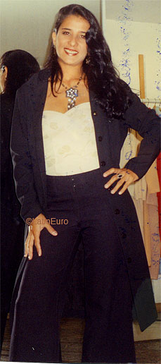 Date this hot Brazil girl Claudia from SALVADOR B7921