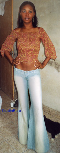 Date this gorgeous Brazil girl Gladys from SAO PAULO B7933