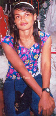 Date this charming Brazil girl Viviane from SALVADOR B8040