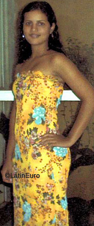 Date this nice looking Brazil girl Valeria from  B8104