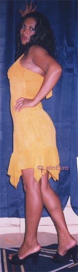 Date this foxy Brazil girl B8157 from SANTAREM B8157