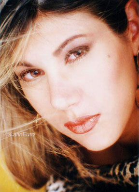 Date this charming Brazil girl Jaqueline from PATOS DE MINAS B8322