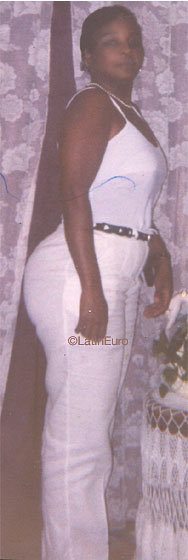 Date this stunning Brazil girl Helena from RIO DE JANEIRO B8382