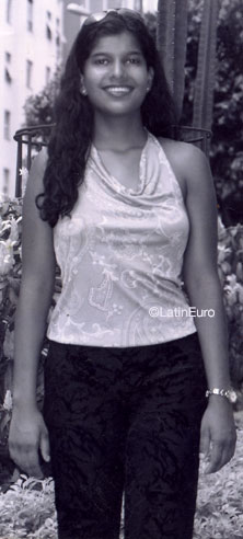 Date this georgeous Brazil girl Fabiola from RIO DE JANEIRO B8414