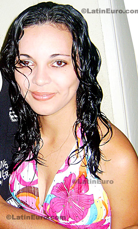 Date this fun Brazil girl Rosangela from  B85