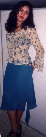 Date this foxy Brazil girl Elania from RIO DE JANEIRO B8545