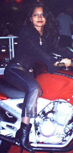 Date this georgeous Brazil girl Sandra from MARABA B8586