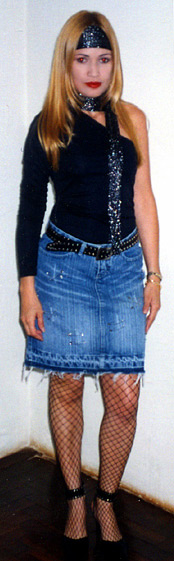 Date this sultry Brazil girl Tina from UBERLANDIA B8618