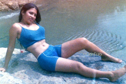 Date this funny Brazil girl Cleide from BARUERI B8753