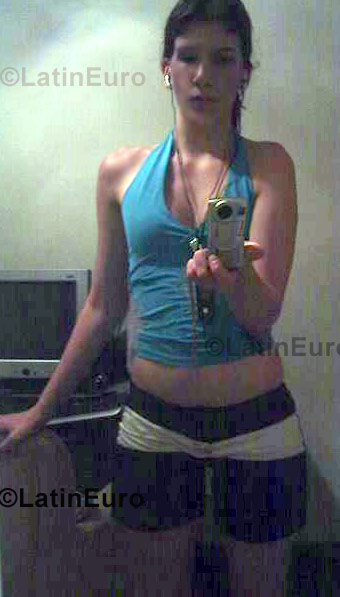 Date this pretty Brazil girl Poliana from Maringa B896