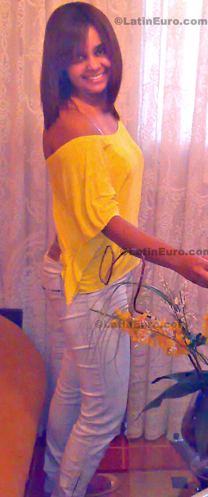 Date this funny Brazil girl Keny- from  B90