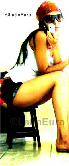 Date this hard body Brazil girl Clea from Fortaleza B903