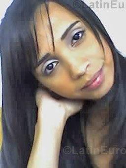 Date this athletic Brazil girl Ana from Belo Horizonte B905