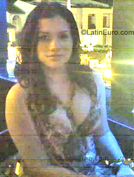 Date this passionate Colombia girl Diana from Cali C7918