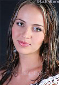 Date this voluptuous Colombia girl Paula from Medellin C8124