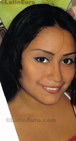 Date this voluptuous Colombia girl Luz from  C8345