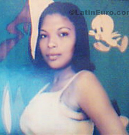 Date this lovely Colombia girl Ingri from Buenaventura C8478