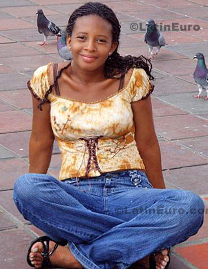 Date this georgeous Colombia girl Liliana from Cali C8585