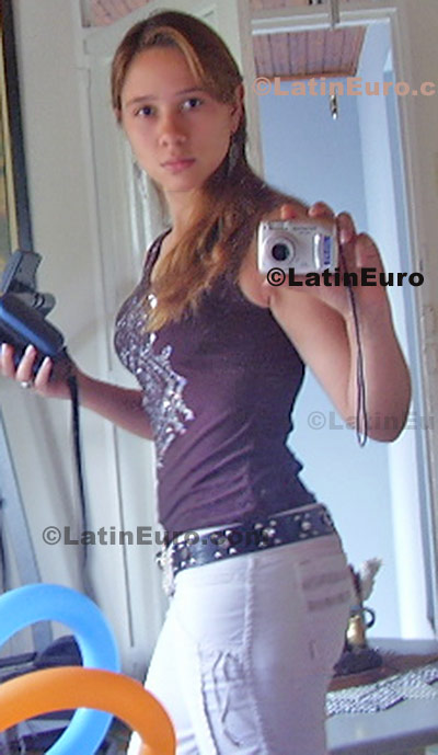 Date this beautiful Colombia girl Johana from  C8625