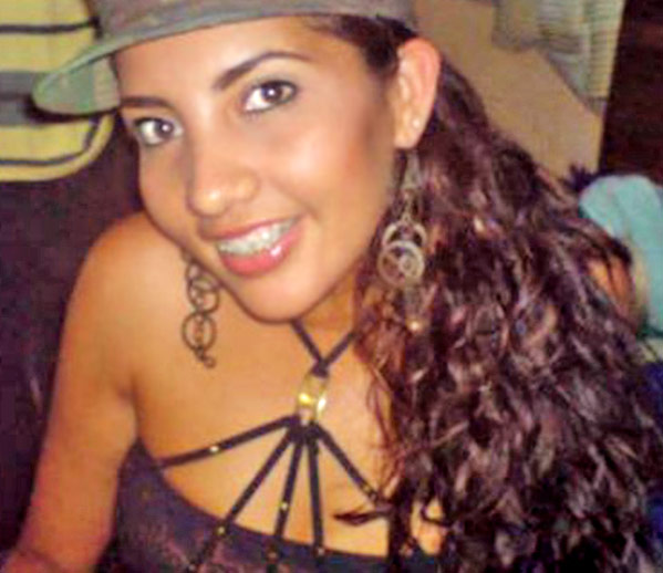 Date this happy Colombia girl Adriana from  C8696