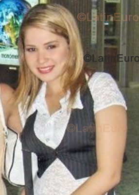 Date this funny Colombia girl Laura from Barranquilla C8848