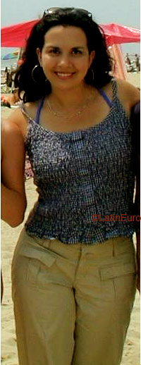 Date this lovely Colombia girl Nancy from Bogota C9435