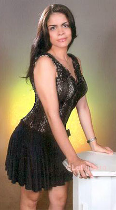 Date this tall Colombia girl Andrea from Barranquilla C9536
