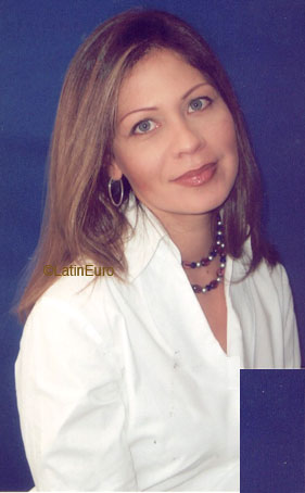 Date this happy Colombia girl Nancy from Bogota C9680