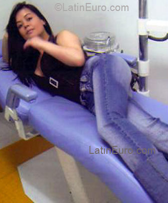 Date this cute Colombia girl Luz from Bogota C9715