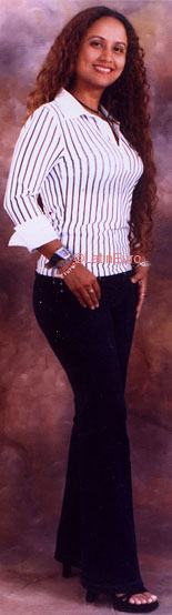Date this tall Colombia girl Yamilet from Cali C9868
