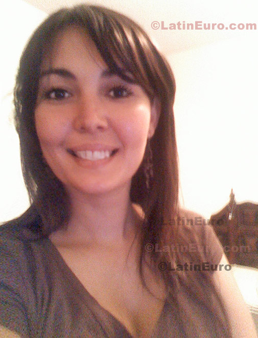 Date this good-looking Mexico girl Sandra from Guadalajara N-1005