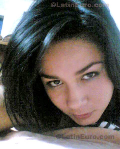 Date this young Peru girl Karen from Bagua Grande N-1147