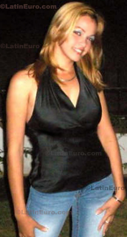 Date this hot Dominican Republic girl Miguelina from Barahona N-1244