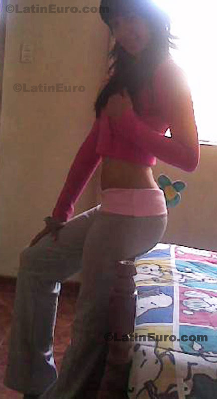 Date this young Peru girl Maria from Arequipa N-1311