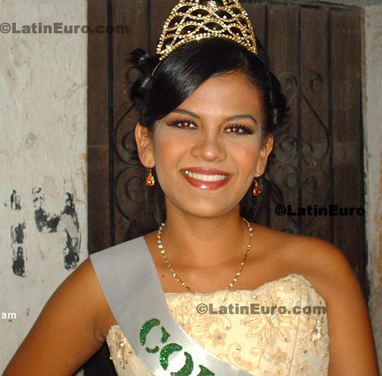 Date this foxy Mexico girl Lucy from Zacatepec N-1371