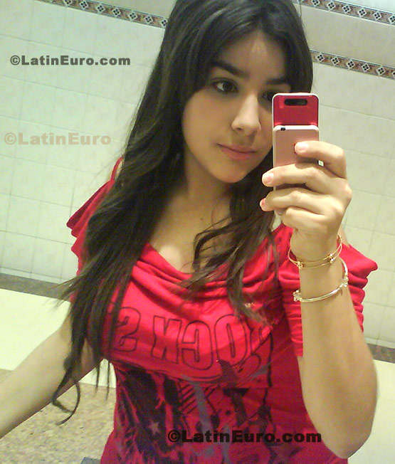 Date this passionate Mexico girl Veronica from Culiacan N-1392