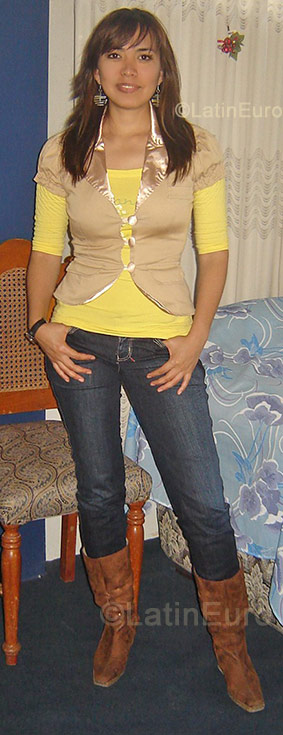 Date this voluptuous Peru girl Ela from Chimbote N-1438