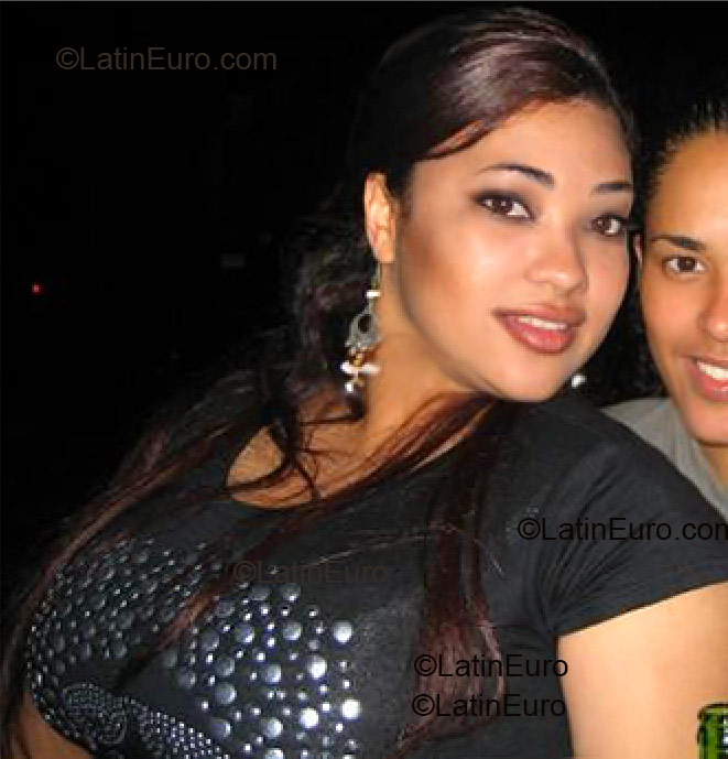 Date this sultry Dominican Republic girl Rosinin from Santiago N-23
