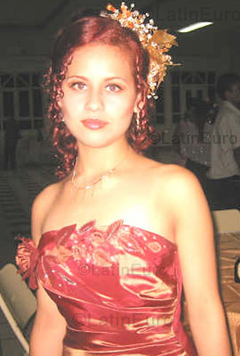 Date this sensual Mexico girl Gloria from  N-402