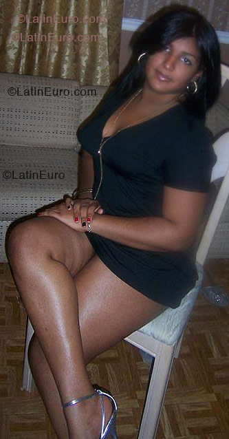 Date this beautiful Any Country girl Santi from Danbury N-44