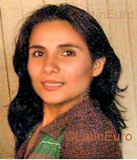 Date this young Peru girl Samanta from Lima N-441