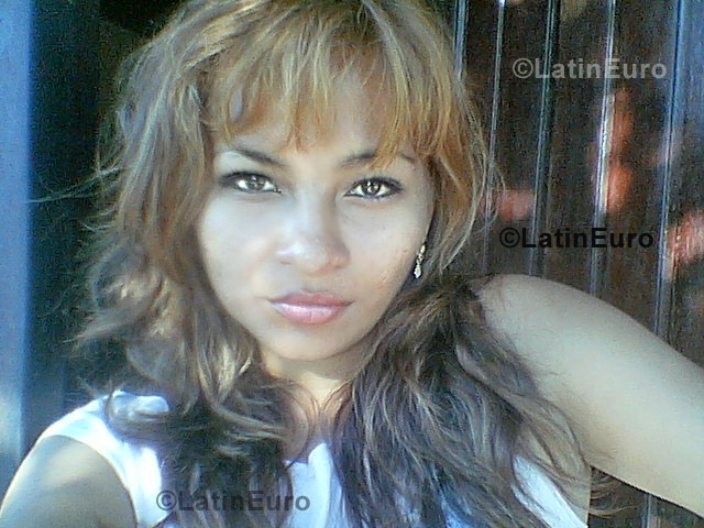 Date this hard body Peru girl Amparo from Iquitos N-511